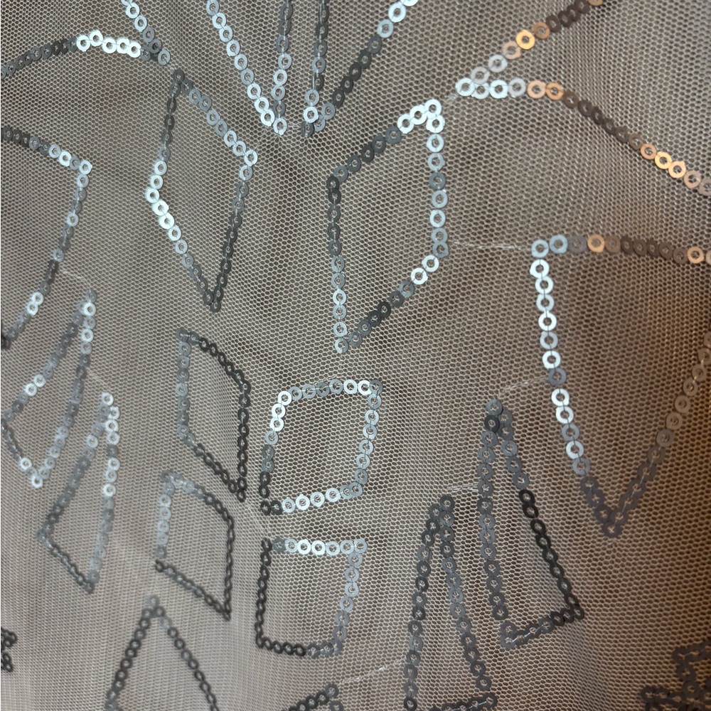 Chic Silver Patterned Maxi Dress - image 3